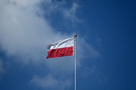 flaga polska wybory prezydent 18 maja obwody i komisje do głosowania