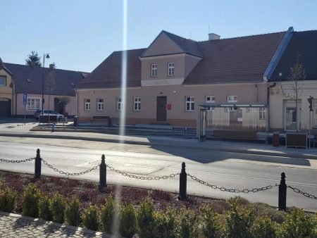 Przystanek Bnin – Rynek wraca do użytku po modernizacji. bnin biblioteka przystanek