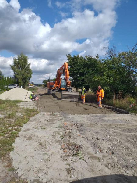 Konarskie – rozpoczęto przebudowę odcinka ul. Huby do ul. Rydzowej konarskie ulica huby bodwa drogi remont
