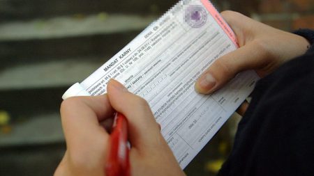 Nowy taryfikator mandatów od 1 stycznia 2022. Ogromne kary za niestosowanie się do przepisów. Maksymalny mandat 6 tys. zł. mandat karny taryfikator 2022