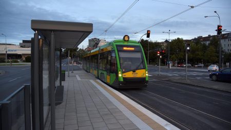 ztm poznań tramwaj 12 i 6 wracają na rondo rataje i królowej Jadwigi