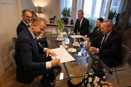 Grunty w Błażejewku otrzymała Gmina Kórnik. Akt notarialny podpisany. FB IMG 1674493954982