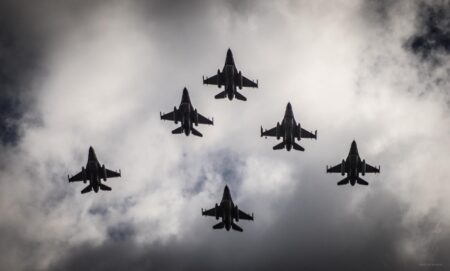 Poderwano F-16 z bazy na poznańskich Krzesinach. budowa drogi baza krzesiny borówiec