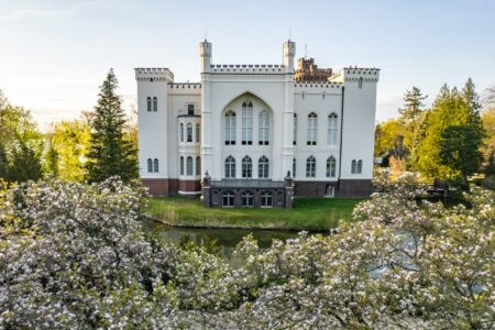 zamek kórnik - gmina kórnik - biała dama