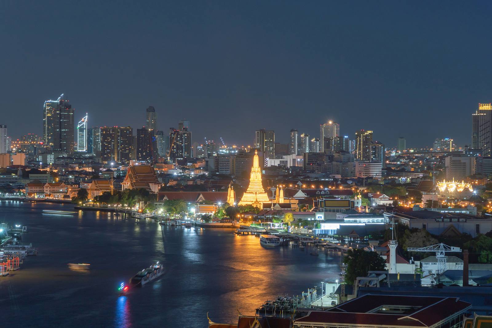 bangkok-downtown-thailand-in-urban-city-in-asia-2024-10-21-04-33-06-utc.jpg