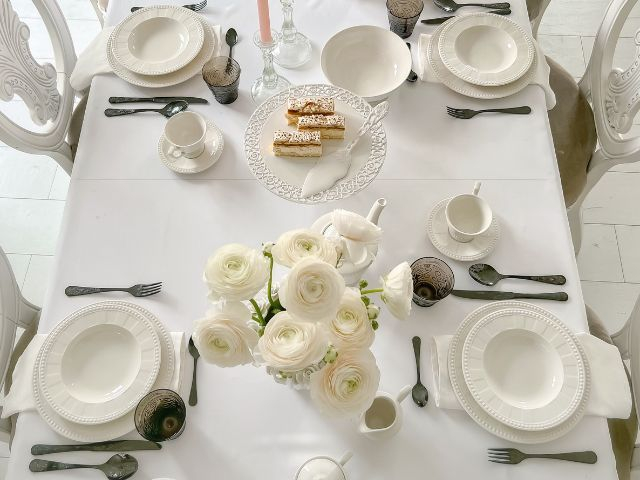 elegancki serwis obiadowy