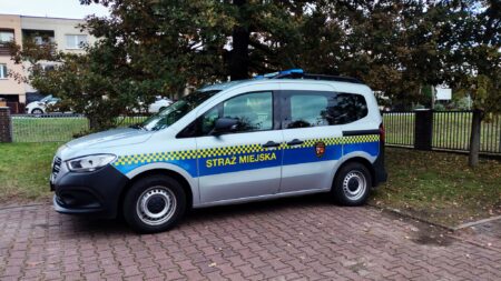 Straż Miejska w Kórniku podsumowuje październik: setki interwencji, pomoc mieszkańcom i działania ekologiczne straz miejska miasta i gminy kornik