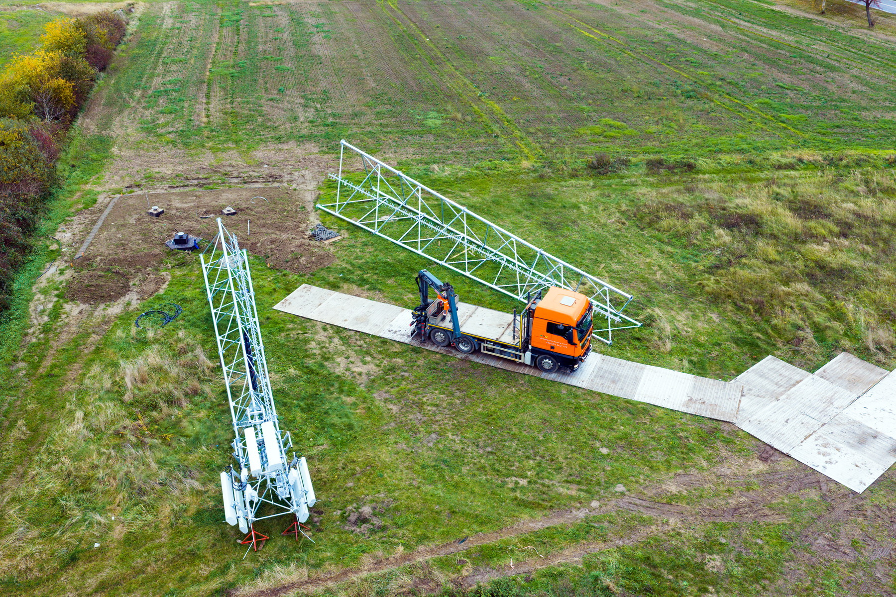 Płyty drogowe w praktyce budowlanej – jak ułatwiają życie na inwestycji Płyty drogowe w praktyce budowlanej – jak ułatwiają życie na inwestycji