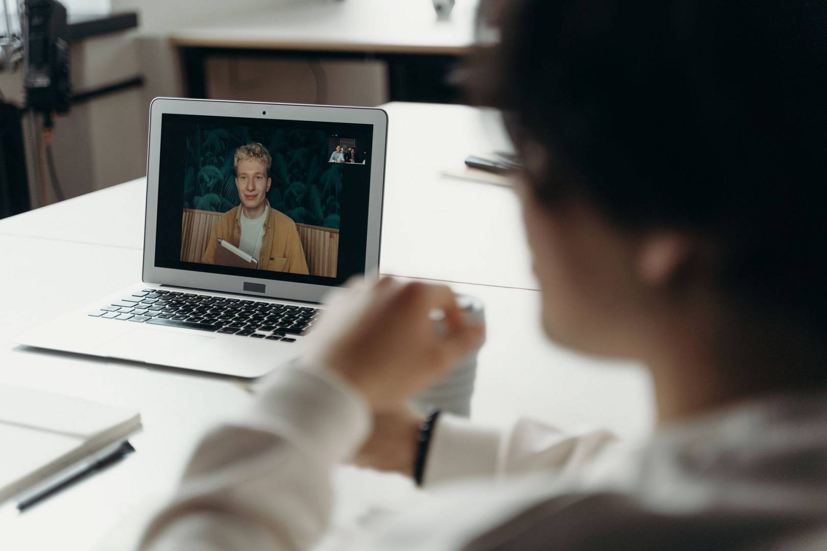 Jak zwiększyć zaangażowanie ucznia podczas korepetycji online? Sprawdzone metody aktywnej nauki jakzwiekszyczaangazowanieuczniapodczaskorepetycjionline1 wp
